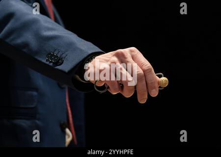 Ein Moment nach der außergewöhnlichen Verlosung der Weihnachtslotterie „El Gordo“ im Teatro Real am 22. Dezember 2024 in Madrid, Spanien. Stockfoto