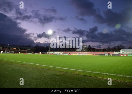 Amsterdam, Niederlande. Dezember 2024. De Toekomst, 22. Dezember 2024 Sunset de Toekomst während des Azerion Vrouwen Eredivisie Spiels zwischen Ajax und Excelsior Rotterdam vrouwen in de Toekomst, Niederlande. (Arne van der Ben/SPP) Credit: SPP Sport Press Photo. /Alamy Live News Stockfoto