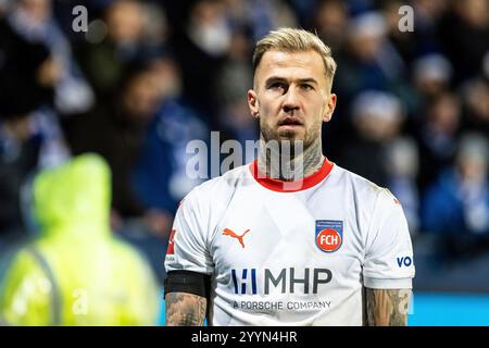 Niklas Dorsch (FC Heidenheim, 39) 1. Fu?Ball Bundesliga: VfL Bochum - FC Heidenheim; Vonovia-Ruhrstadion Bochum; DFL/DFB-Vorschriften 22.12.2024 verbieten jede Verwendung von Fotografien als Bildsequenzen und/oder Quasi-Video. Stockfoto