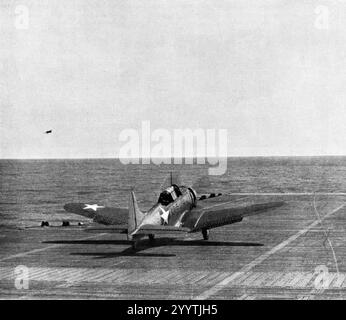 Douglas SBD Dauntless von VB-41 vom USS Ranger (CV-4), 1943. Stockfoto