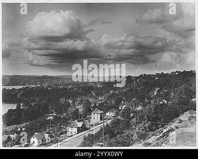 Eastlake Nachbarschaft mit Blick auf Lake Union aus dem Süden, Seattle, wahrscheinlich zwischen 1900 und 1910 (WARNER 302). Stockfoto