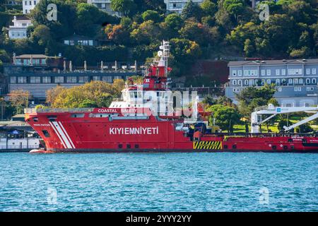 Istanbul, TR - 23. Okt. 2024 die Nene Hatun ist das erste Notfallschiff der Türkei, das für Rettungs- und Bergungseinsätze ausgelegt ist und die Sicherheit im Inneren gewährleistet Stockfoto