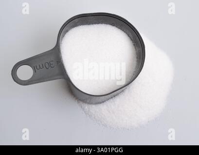Natriumcarbonat, auch bekannt als Waschnatron, Natronlauge und Natronkristalline, ist die anorganische Verbindung mit der Formel Na2CO3 Stockfoto