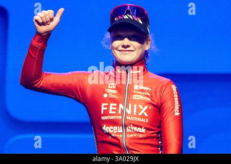 Ninove, Belgien. März 2025. NINOVE, BELGIEN - 1. MÄRZ: Puck Pieterse während der Omloop Het Nieuwsblad am 1. März 2025 in Ninove, Belgien (Foto: Sportfoto/Orange Pictures) Credit: Orange Pics BV/Alamy Live News Stockfoto