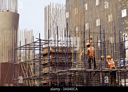 U-Bahn-Gerüste in Andheri, Bombay Mumbai, Maharashtra, Indien, Asien Stockfoto