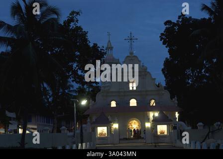 St. Marienkirche Estd1463 gewidmet unserer Lieben Frau, im Volksmund Vechoor Muthiamma in Vechoor, Kerala, Indien, Asien Stockfoto