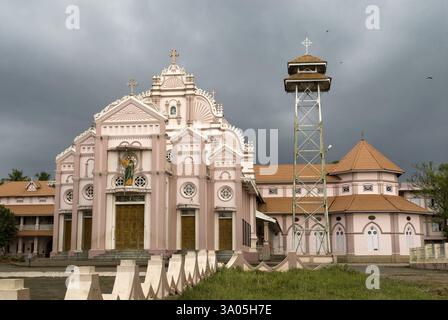 St. Thomas Kirche erbaut 1846, Irinjalakuda bei Thrissur, Kerala, Indien, Asien Stockfoto