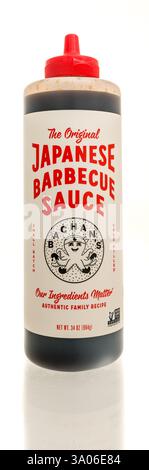 Winneconne, WI - 23. Februar 2025: Eine Flasche japanische Barbecue-Sauce von Bachans auf isoliertem Hintergrund. Stockfoto