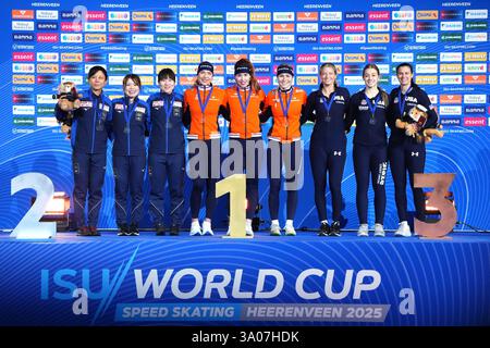 Joy Beune (NED), Antoinette Rijpma de Jong (NED) und Marijke Groenewoud (NED) in Team Pursuit Women während der ISU World Cup 6 am 2. März 2025 in Thialf in Heerenveen, Niederlande Credit: SCS/Soenar Chamid/AFLO/Alamy Live News Stockfoto