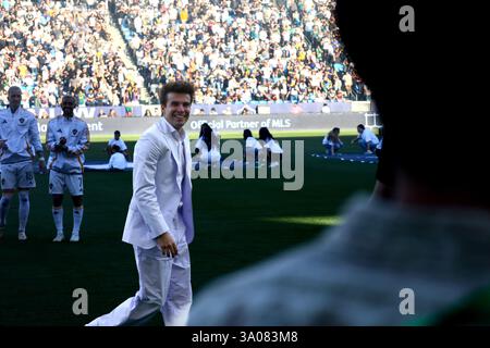 Los Angeles, KALIFORNIEN – 23. Februar 2025: Hirving „Chucky“ Lozano und Riqui Puig während des MLS-Spiels zwischen LA Galaxy und San Diego FC bei Dignity Health Stockfoto