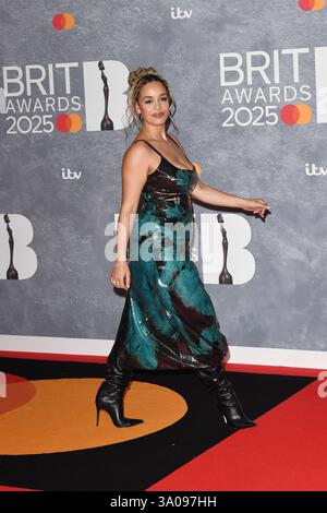 UK. März 2025. LONDON, ENGLAND - 01. MÄRZ: Jorja Smith nimmt am 1. März 2025 an den BRIT Awards im Intercontinental Hotel O2, Greenwich in London, England Teil. CAP/MAR © MAR/Capital Pictures Credit: Capital Pictures/Alamy Live News Stockfoto