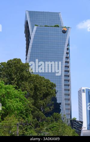 Bangkok, Thailand. März 2025. Das Bangkok Stock Exchange Building in Thailand. Die Bangkok Stock Exchange betreibt die einzige Börse in Thailand. Ist der 25. Platz der Welt und der 3. Platz der ASEAN nach Marktkapitalisierung. (Credit Image: © John Wreford/SOPA Images via ZUMA Press Wire) NUR REDAKTIONELLE VERWENDUNG! Nicht für kommerzielle ZWECKE! Stockfoto