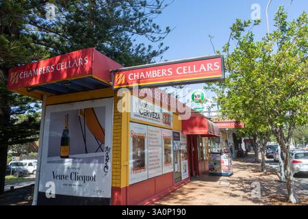 Sydney Flaschengeschäft Spirituosengeschäft, Chambers Cellars Store an der Barrenjoey Road im Sydney Vorort Newport Beach, NSW, Australien, 2025 Stockfoto