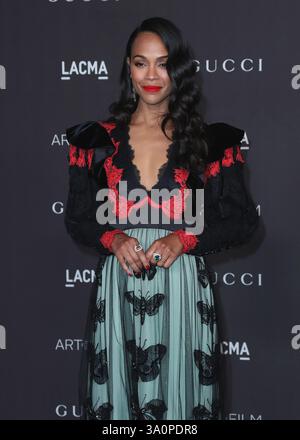 (DATEI) Zoe Saldana gewinnt den Oscar für die beste Schauspielerin in Einer Nebenrolle für „Emilia Perez“ bei den 97. Annual Academy Awards am Sonntag, den 2. März 2025. LOS ANGELES, KALIFORNIEN, USA – 2. NOVEMBER: Die US-amerikanische Schauspielerin Zoe Saldana, die Gucci trägt, kommt 2019 zur LACMA Art + Film Gala, die am 2. November 2019 im Los Angeles County Museum of Art stattfindet. (Foto: Xavier Collin/Image Press Agency) Stockfoto