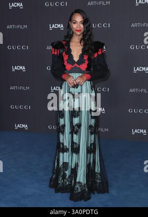 (DATEI) Zoe Saldana gewinnt den Oscar für die beste Schauspielerin in Einer Nebenrolle für „Emilia Perez“ bei den 97. Annual Academy Awards am Sonntag, den 2. März 2025. LOS ANGELES, KALIFORNIEN, USA – 2. NOVEMBER: Die US-amerikanische Schauspielerin Zoe Saldana, die Gucci trägt, kommt 2019 zur LACMA Art + Film Gala, die am 2. November 2019 im Los Angeles County Museum of Art stattfindet. (Foto: Xavier Collin/Image Press Agency) Stockfoto