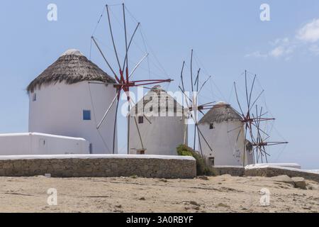 Die Windmühlen, das Wahrzeichen von Mykonos, Kykladen, Griechenland, Europa Stockfoto