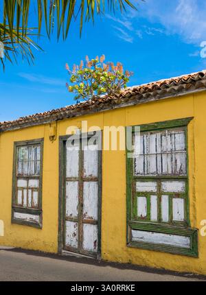 Icod de los Vinos, Teneriffa, Spanien - 30. März 2017: Kleines traditionelles einstöckiges Haus auf Teneriffa Stockfoto