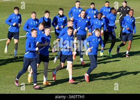 Pilsen, Tschechische Republik. März 2025. Viktoria Plzen Spielertraining vor der UEFA Europa League, Halbfinale Eröffnungsspiel: FC Viktoria Plzen gegen Latium, in Pilsen, Tschechien, am 5. März 2025. Quelle: Miroslav Chaloupka/CTK Photo/Alamy Live News Stockfoto