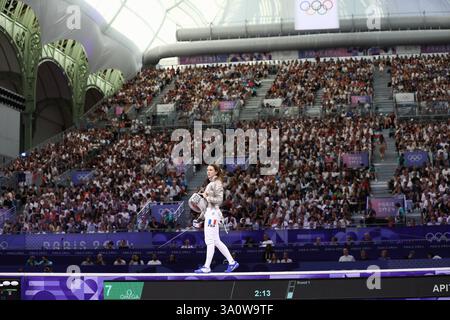 29. Juli 2024 - Paris, Frankreich: Manon Apithy-Brunet aus Frankreich im Halbfinale der Fechten Frauen-Sabre Einzelspiel am 3. Tag der Olympischen Spiele 2024 in Paris ( Stockfoto