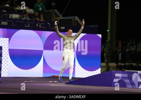 29. Juli 2024: Paris, Frankreich: Manon Brunet von Frankreich im Fechten Frauen-Sabre Individuum am 3. Tag der Olympischen Spiele 2024 in Paris (Foto: Mickael Stockfoto