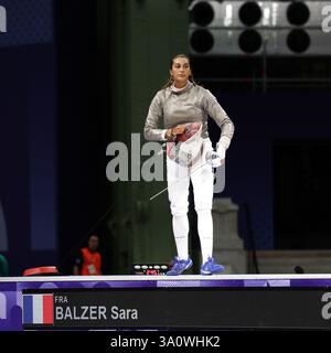29. Juli 2024: Paris, Frankreich: Sara Balzer reagiert auf die Niederlage von Olga Kharlan aus der Ukraine im Halbfinale der Fechten Women's Sabre Individual Stockfoto