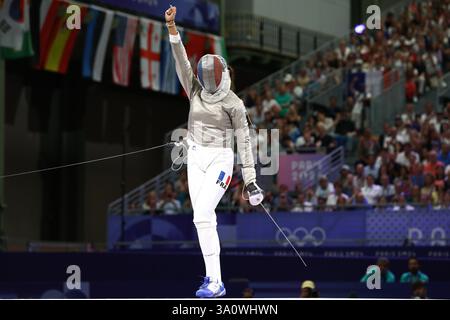 29. Juli 2024: Paris, Frankreich: Sara Balzer reagiert auf die Niederlage von Olga Kharlan aus der Ukraine im Halbfinale der Fechten Women's Sabre Individual Stockfoto