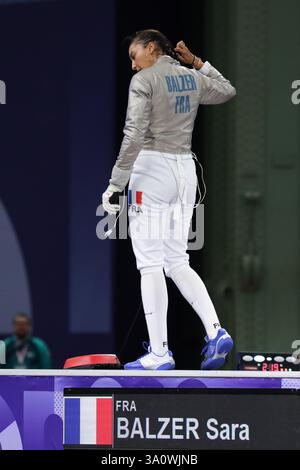 29. Juli 2024 - Paris, Frankreich: Sara Balzer aus Frankreich im Halbfinale der Fechten Frauen-Sabre Einzelspiel am 3. Tag der Olympischen Spiele 2024 in Paris (Foto: Stockfoto