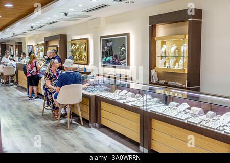 Charlotte Amalie, Saint St. Thomas, US-amerikanische Jungferninseln USVI, Dronningens Gade, Main Street, Caribana Duty Free, Inneneinrichtung, Juweliergeschäft, Duty-free-Shop Stockfoto