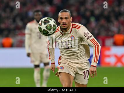 München, Deutschland. März 2025. Leroy Sané vom FC Bayern München. Quelle: Peter Kneffel/dpa/Alamy Live News Stockfoto