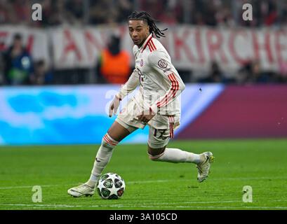 München, Deutschland. März 2025. Michael Olise vom FC Bayern München. Quelle: Peter Kneffel/dpa/Alamy Live News Stockfoto