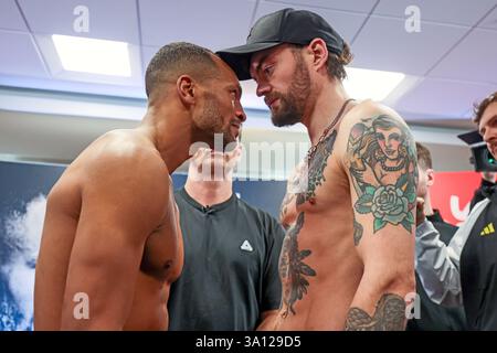 Maldron Hotel Brighton City Centre, 31 Cannon PL, Brighton and Hove, Brighton. Dieses Bild zeigt Harlem Eubank beim Wiegen vor Tyrone McKenna am Tag vor dem Kampf von Harlem Eubank gegen Tyrone McKenna für den freien IBF Interkontinentalweltergewicht Gürtel.Boxkampf am Freitag, den 7. März im Brighton Centre. . David Smith/Alamy 6. März 2025 Stockfoto