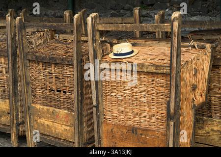 Monte Schlitten für die Rodelfahrt in Funchal, Madeira, Portugal Stockfoto