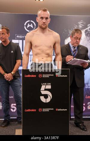 Maldron Hotel Brighton City Centre, 31 Cannon PL, Brighton and Hove, Brighton. Dieses Bild zeigt Jose Manuel Perez am Wiegetag der JP O'Meara gegen Jose Manuel Perez als Teil der Undercard für das Boxspiel Harlem Eubank gegen Tyrone McKenna am Freitag, den 7. März im Brighton Centre. . David Smith/Alamy 6. März 2025 Stockfoto