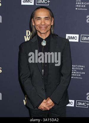 New York City, USA. März 2025. Zahn McClarnon besuchte AMC's Premiere „Dark Winds“ Staffel 3, die am 6. März 2025 im Smithsonian National Museum of the American Indian in New York City stattfand © Steven Bergman/AFF-USA. COM Credit: AFF/Alamy Live News Stockfoto