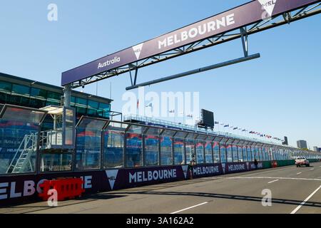 Melbourne, Australien. März 2025. Auf dem Albert Park Grand Prix Circuit für den Formel 1 Grand Prix von Australien 2025, der vom 13. Bis 16. März stattfindet, werden die Rennstrecken vorbereitet. Quelle: SOPA Images Limited/Alamy Live News Stockfoto