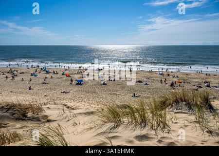 Frankreich, Charente-Maritime, Royan, La Tremblade, Strand am Fuße des Leuchtturms La Coubre Stockfoto