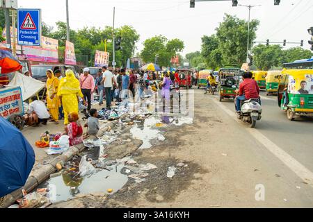 Indien, Delhi, Alt-Delhi, schmutziger Markt vor dem Roten Fort Stockfoto