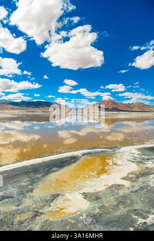 Indien, Ladakh State, Trans-Himalaya, Motorradtour auf Royal enfield zwischen Pangong Lake und TSO Khar Lake, TSO Khar Lake Stockfoto