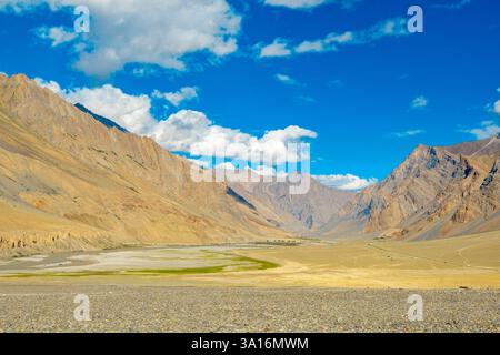 Indien, Ladakh State, Trans-Himalaya, Motorradtour auf Royal enfield von Padum nach Lamayuru, Zanskar Valley, Zankla Stockfoto