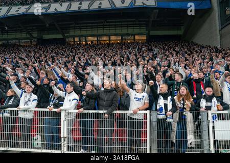 Kopenhagen, Dänemark. März 2025. Fans des FC Kopenhagen beim Achtelfinale des FC Kopenhagen gegen Chelsea FC UEFA Conference League am 6. März 2025 im Parken Stadium, Kopenhagen, Dänemark Credit: Alex Young/Every Second Media Credit: Every Second Media/Alamy Live News Stockfoto