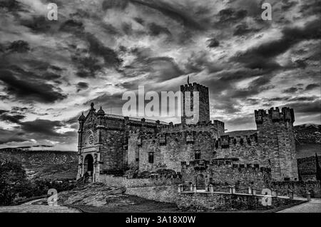 Schloss von Xavier (Castillo de Javier), Navarra, Spanien. Oktober 2021 Stockfoto