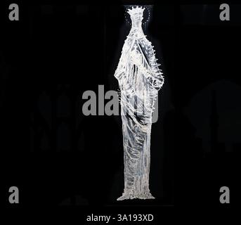 St. Alfred der große (König der Westsachsen), dargestellt auf dem geätzten Westglasfenster in Coventry, England. Stockfoto