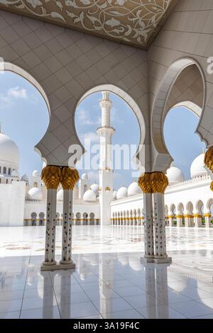Abu Dhabi, Vereinigte Arabische Emirate, Scheich-Zayed-Moschee Abu Dhabi in Abu Dhabi, Vereinigte Arabische Emirate. Stockfoto