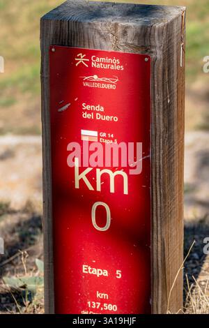 Senda del Duero, GR14, parque de la Arboleda, Almazán, Soria, autonome Gemeinschaft Castilla y León, Spanien, Europa Stockfoto