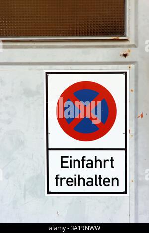 Halten Sie die Einfahrt frei Stockfoto