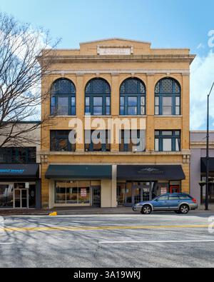 High Point, North Carolina-3. März 25: Das historische Jarrell-Gebäude am South Main. Stockfoto