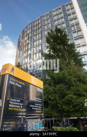 Das Park Plaza Westminster Bridge London Stockfoto