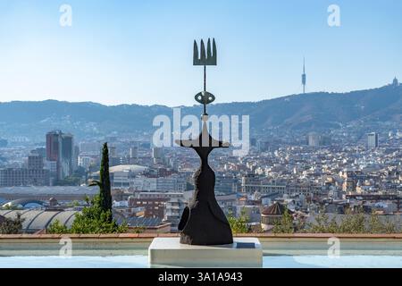 Sonne, Mond und ein Stern Bronzeskulptur im Freien im Joan Miró Foundation Museum, Barcelona, Spanien Stockfoto
