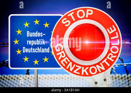 Fotomontage, Grenzschild der Bundesrepublik Deutschland und Polizeikelle mit der Aufschrift Stop Grenzkontrolle vor Stacheldraht, symbolisches Foto für Grenzkontrollen an den deutschen Landesgrenzen Stockfoto