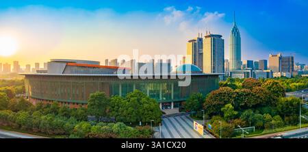 Changzhou Olympic Sports Center und Changzhou Grand Theater Urban Environment, Provinz Jiangsu, China Stockfoto
